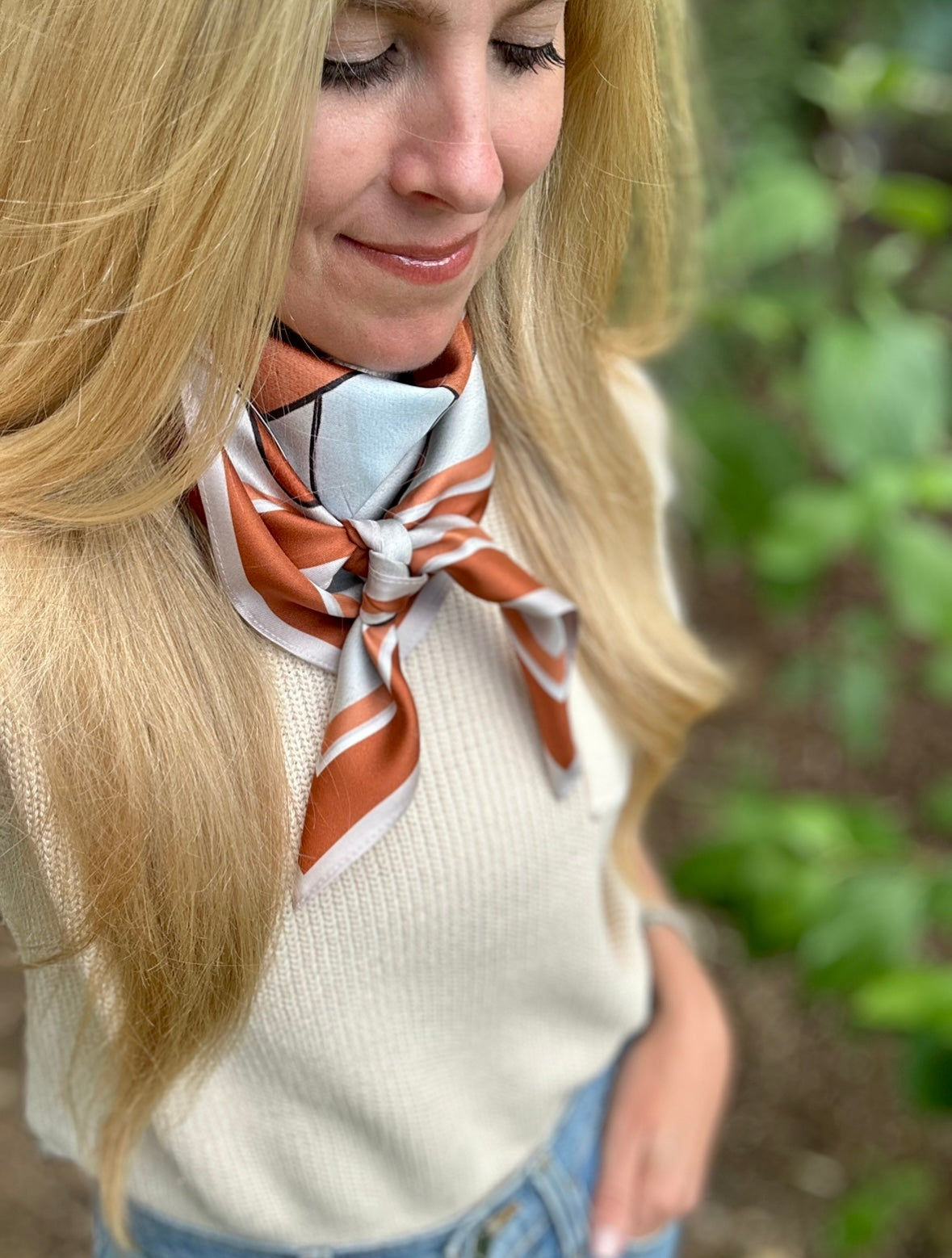 Round Top Wildflowers Scarf (burnt orange)