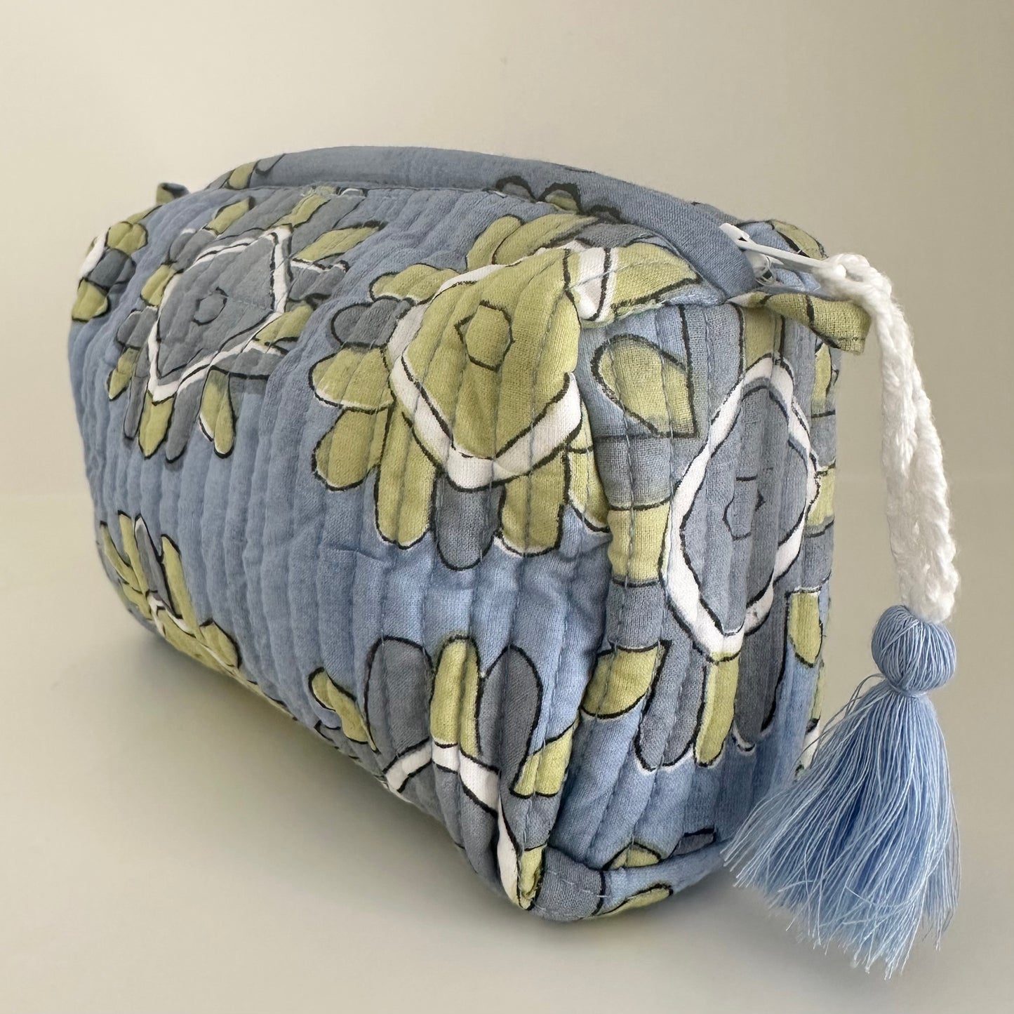 Round Top Wildflower Cosmetic Bag (Small)