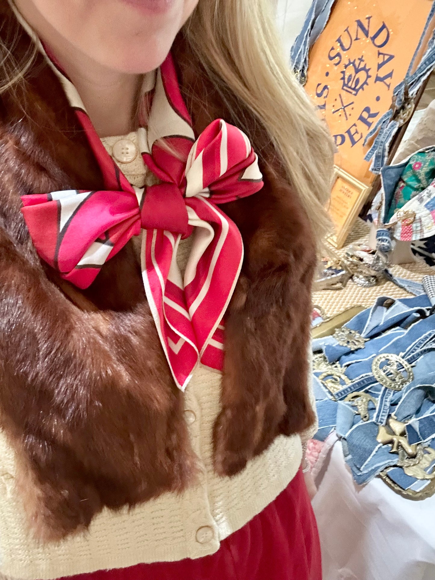 Round Top Wildflowers Scarf (Red & White)