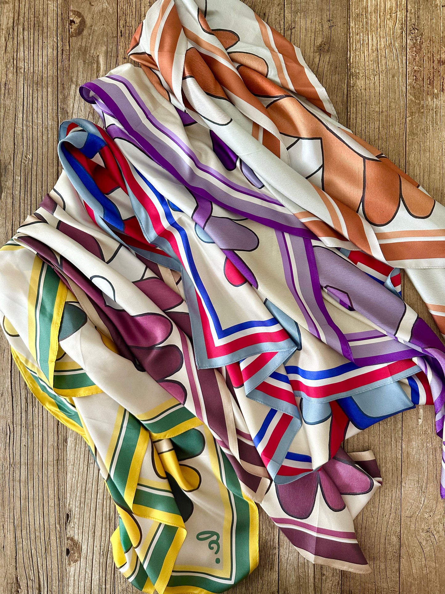 Round Top Wildflowers Scarf (Green & Yellow)