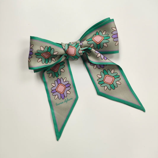 Round Top Wildflowers Twilly Scarf (Green)