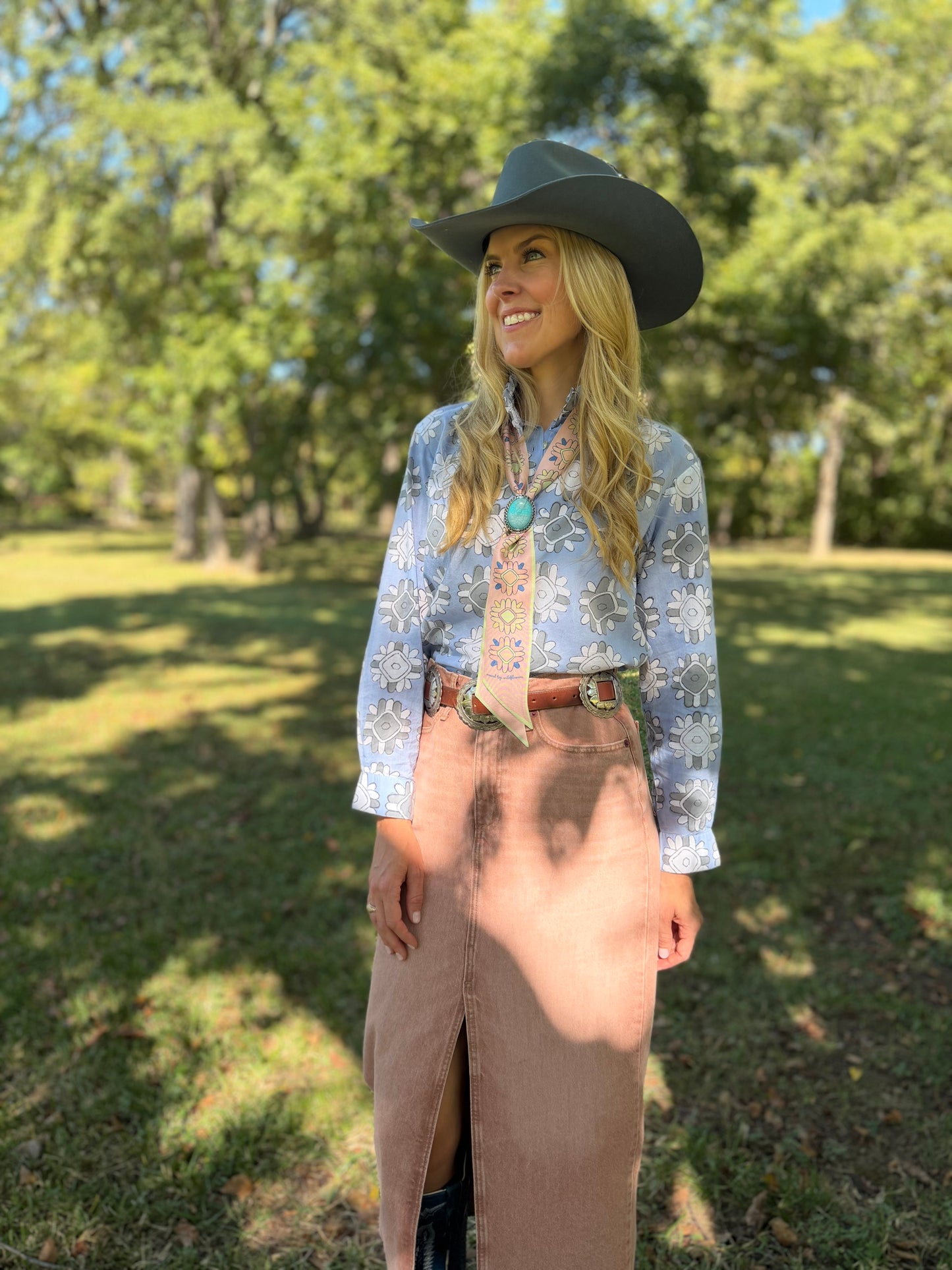 The WILDFLOWER Button Down