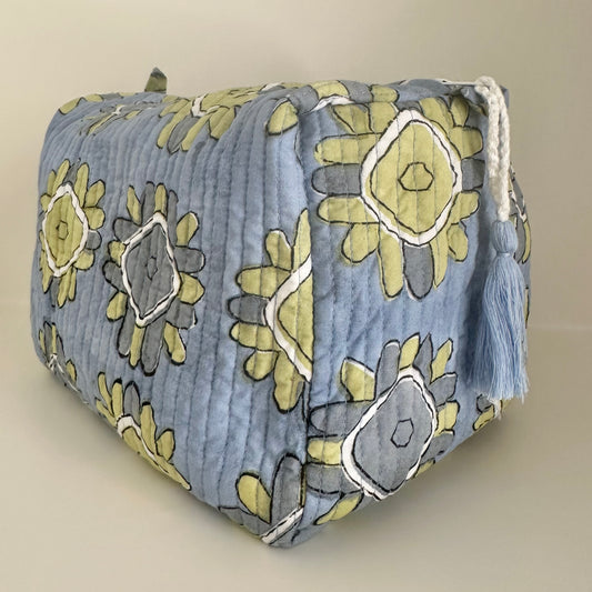 Round Top Wildflower Cosmetic Bag (Large)