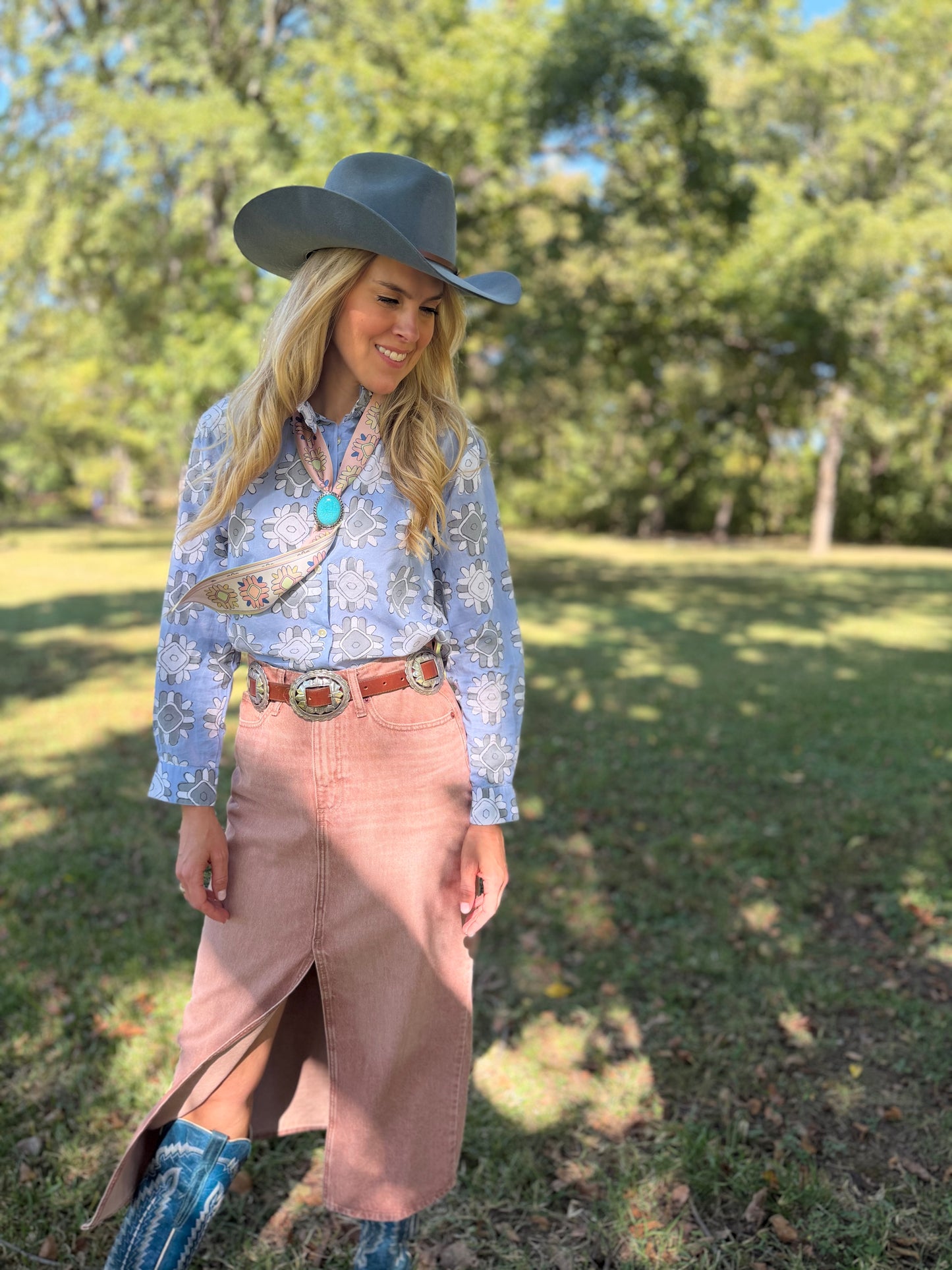 The WILDFLOWER Button Down